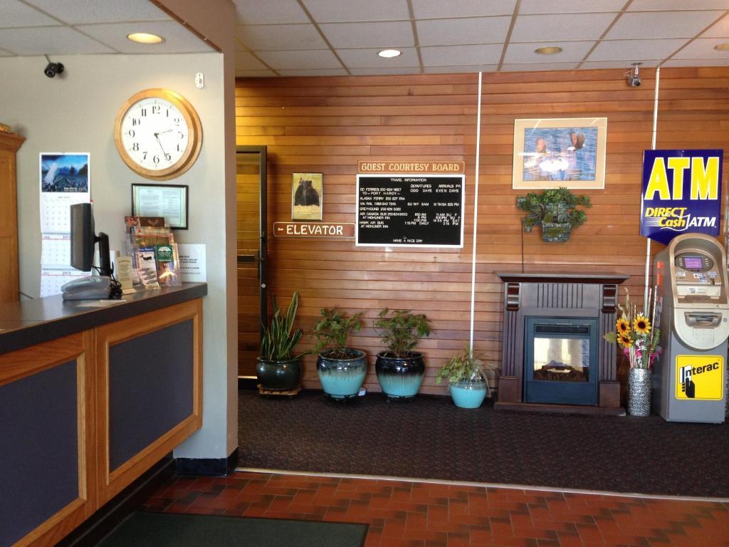 Moby Dick Inn Prince Rupert Ngoại thất bức ảnh